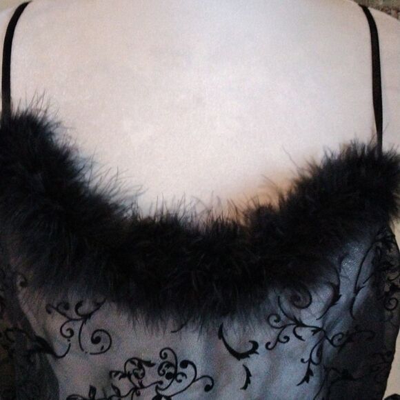 NWT Fantasies by Morgan Taylor Nightie - Picture 4 of 11